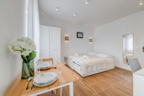 Centrally located apartments, free parking
